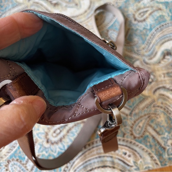 Mosey Life quilted bag convertible crossbody wristlet purse Removable straps - Picture 5 of 11